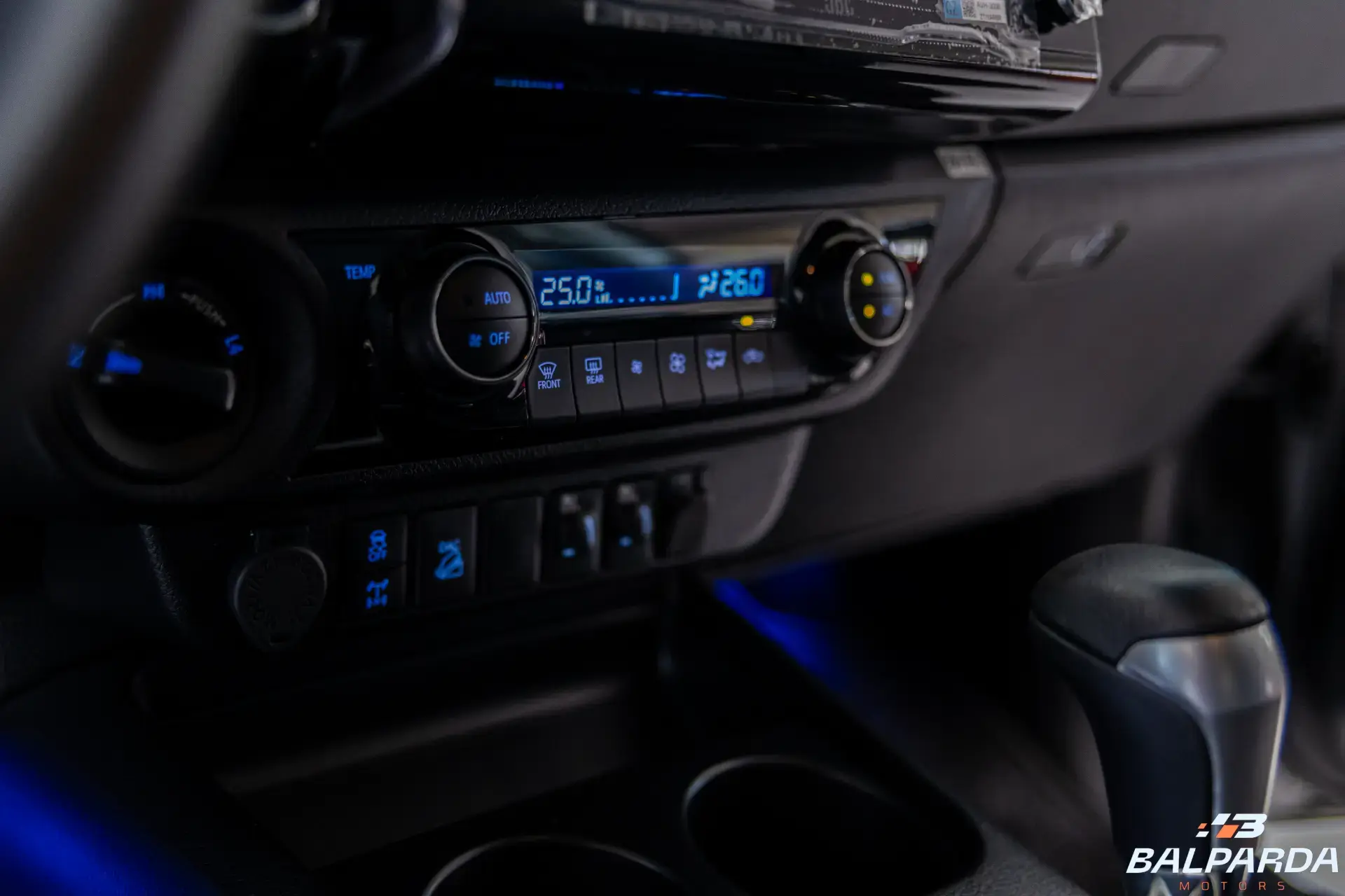 Toyota Hilux CDSRXA 4FD - foto 16