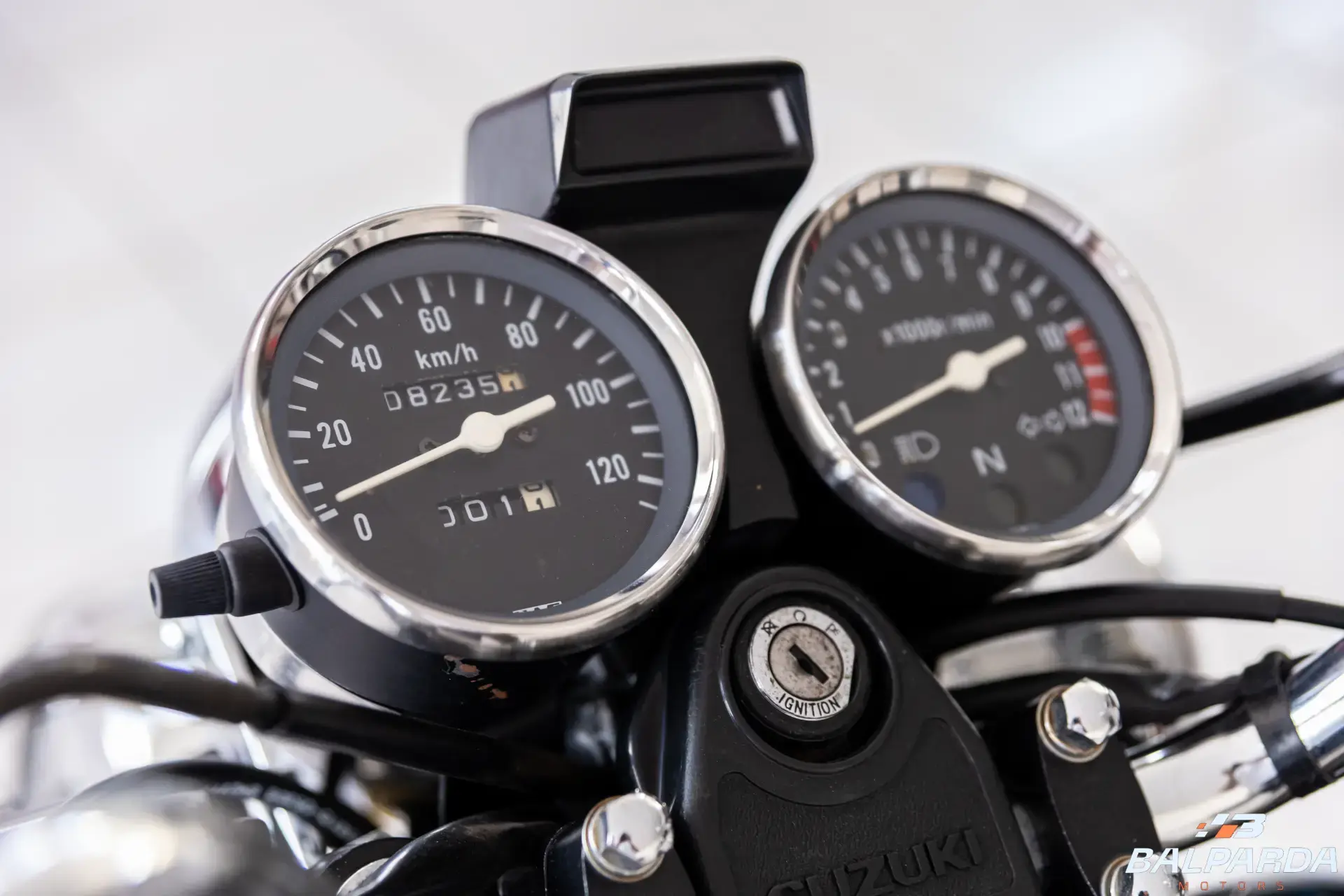 SUZUKI INTRUDER - foto 4