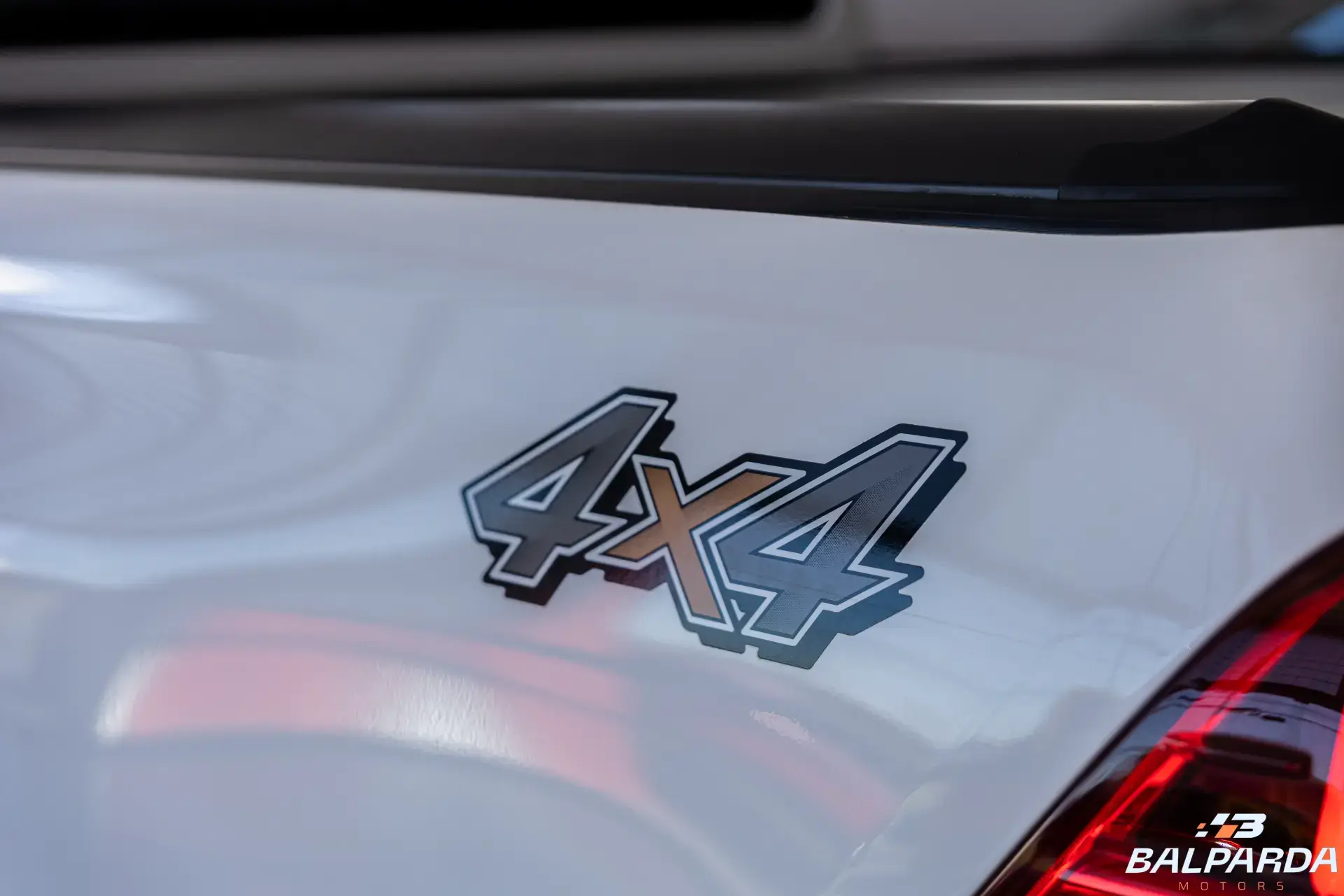 Toyota Hilux CDSRXA 4FD - foto 8