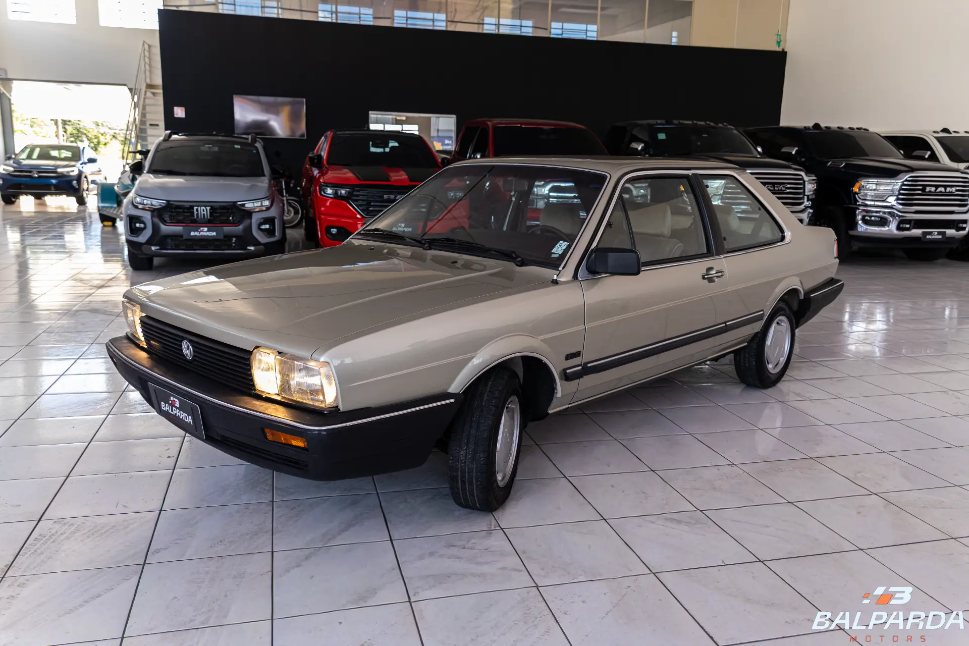 Volkswagem Santana GLS - foto 2