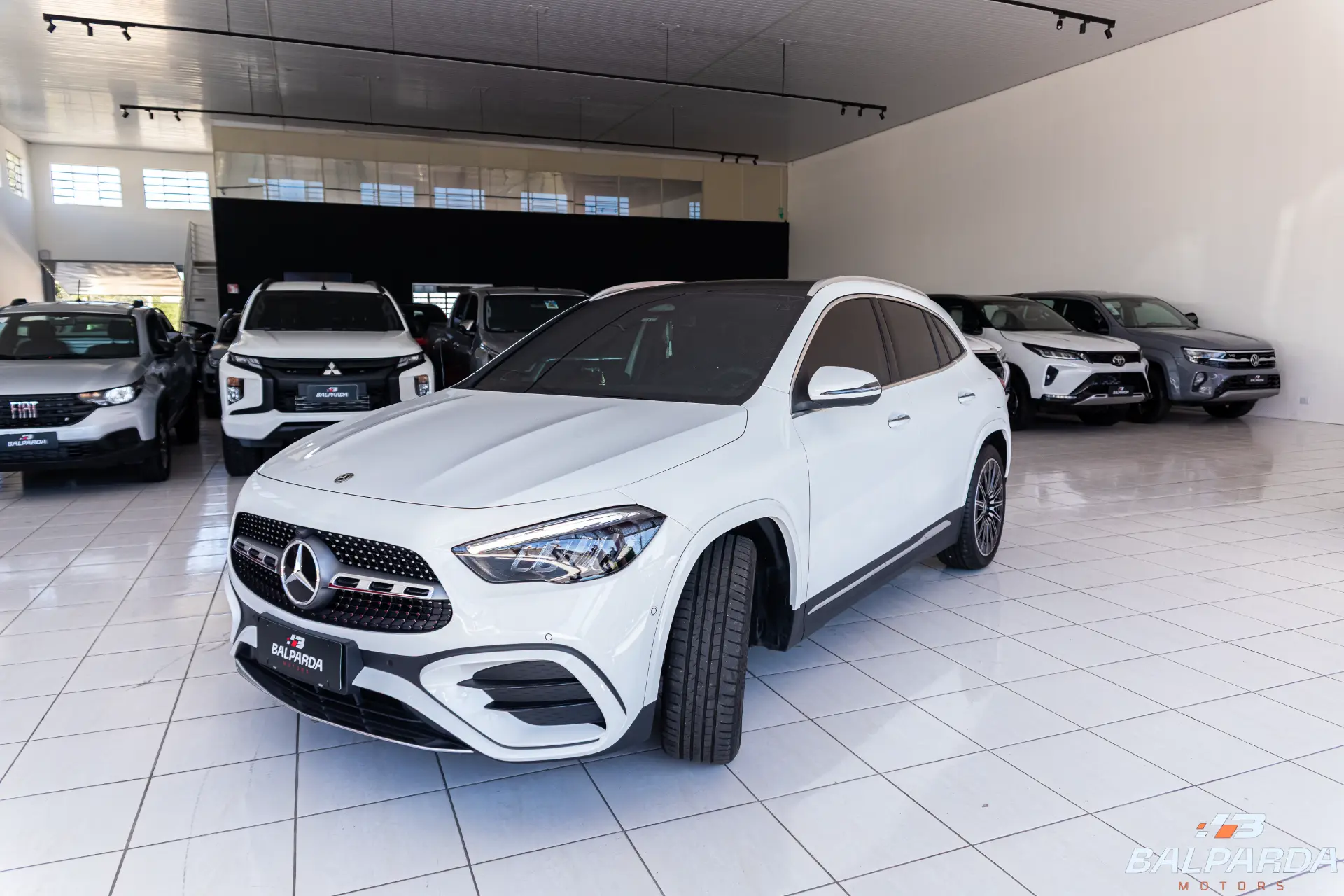 Mercedes Benz GLA 200 AMG Line - foto 4