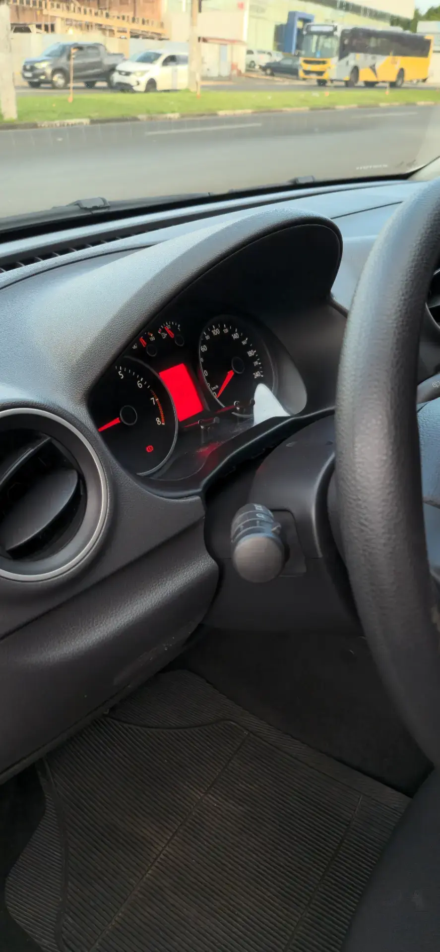 Volkswagen Gol Trendline 1.6 MSI 2015 - foto 6