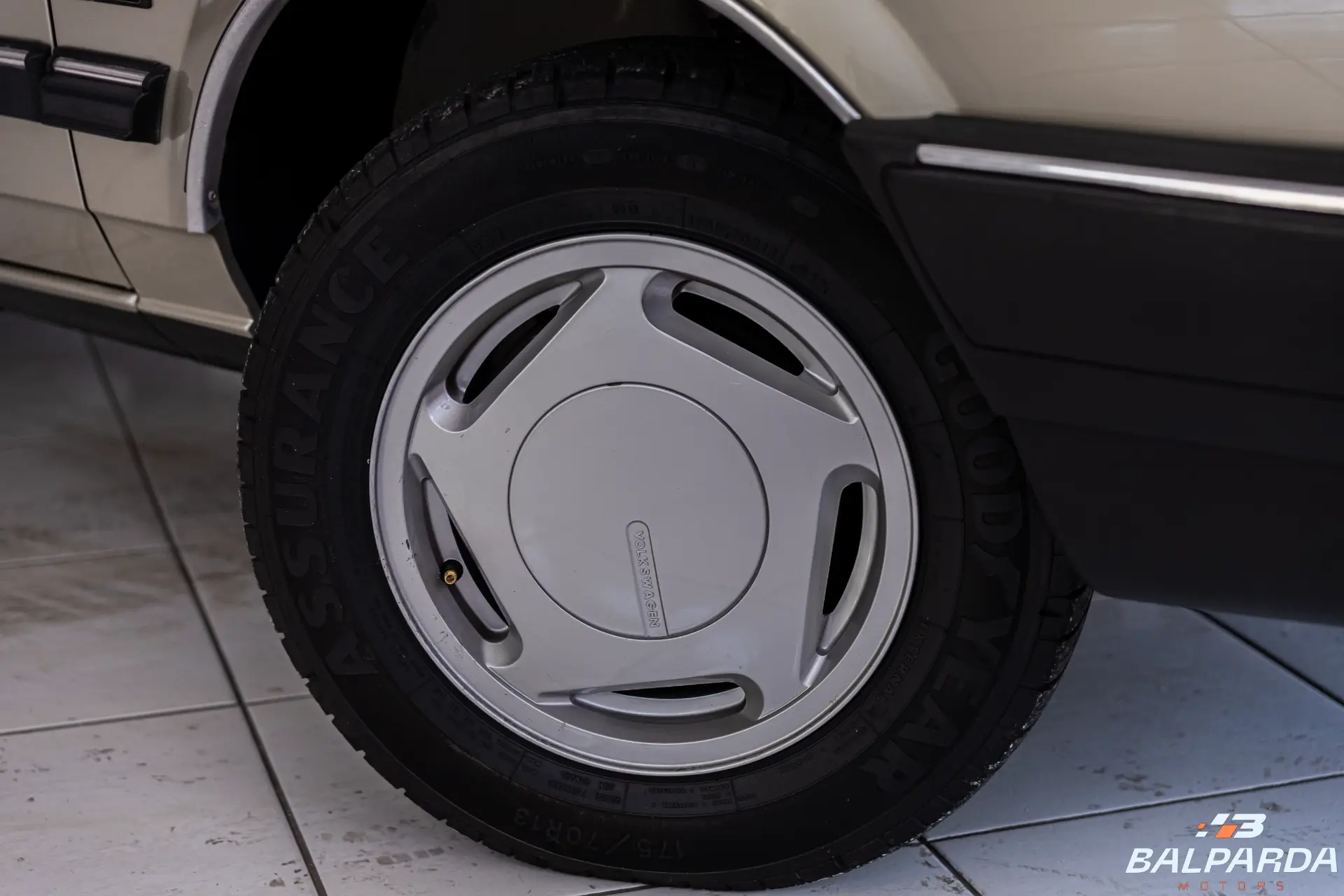 Volkswagem Santana GLS - foto 4