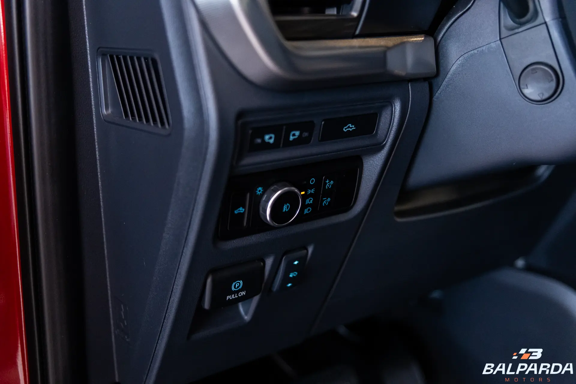 Ford F-150 4X4 Crew 5.0L V8L - foto 14