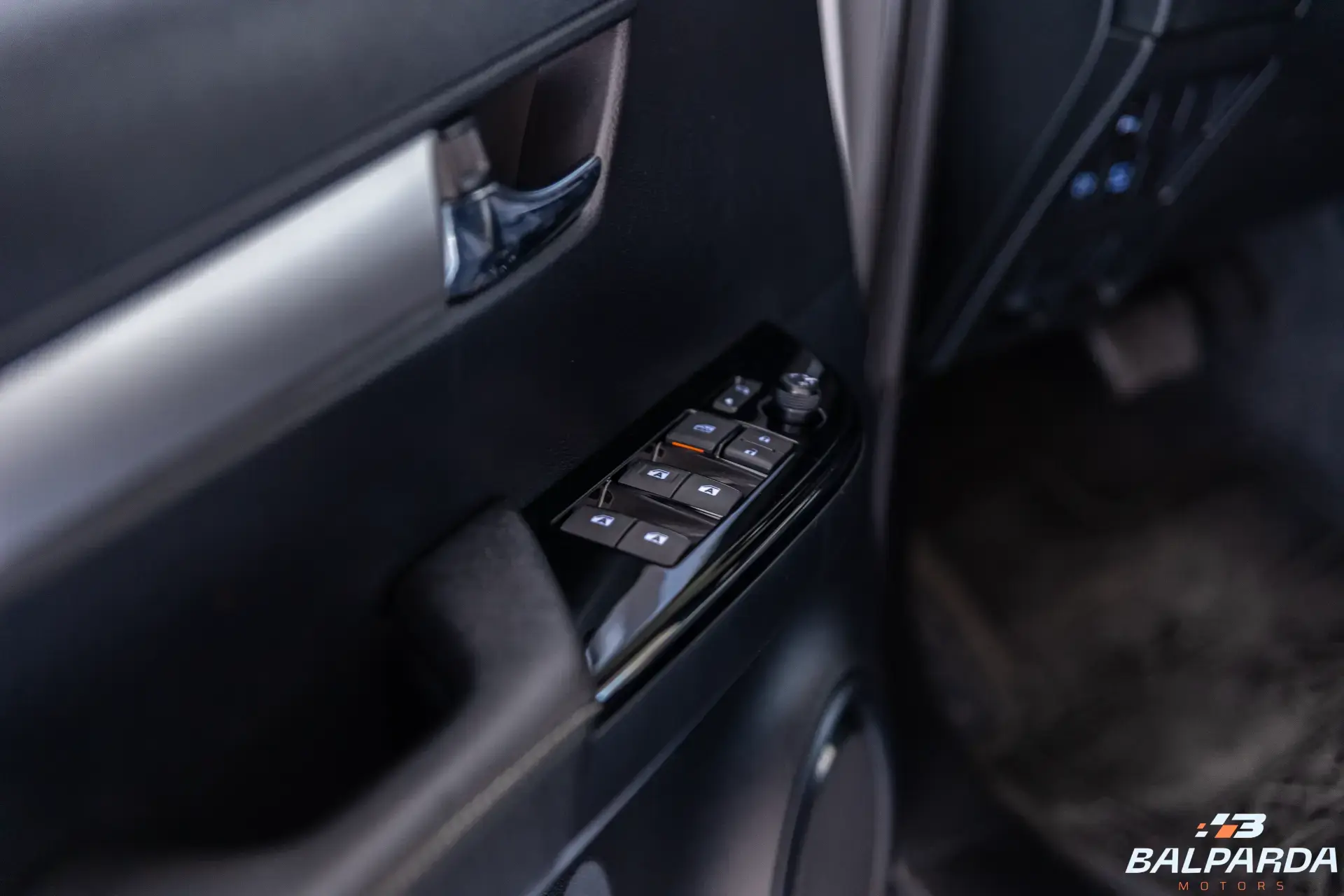 Toyota Hillux CDSRXA 4FD - foto 15