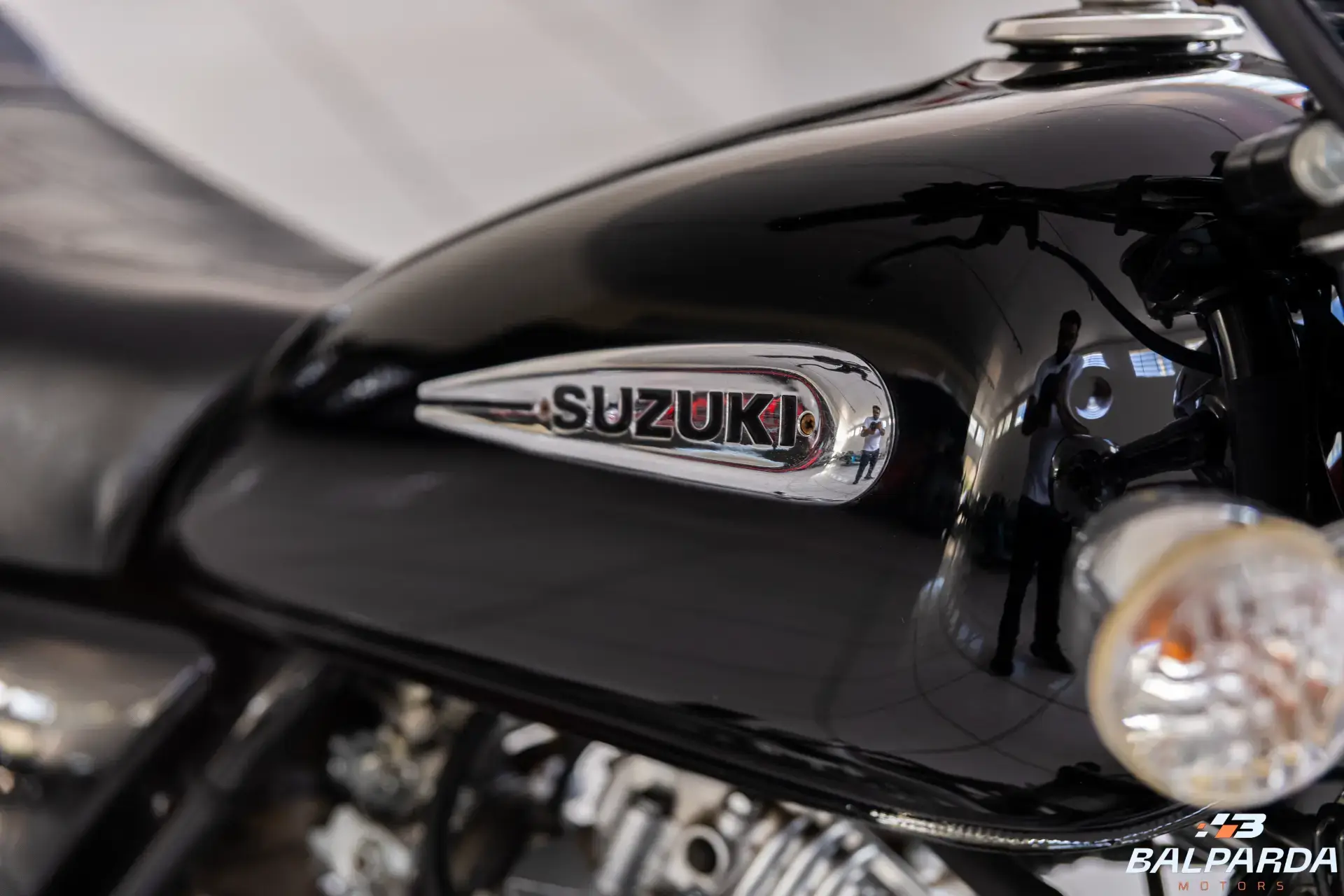 SUZUKI INTRUDER - foto 2