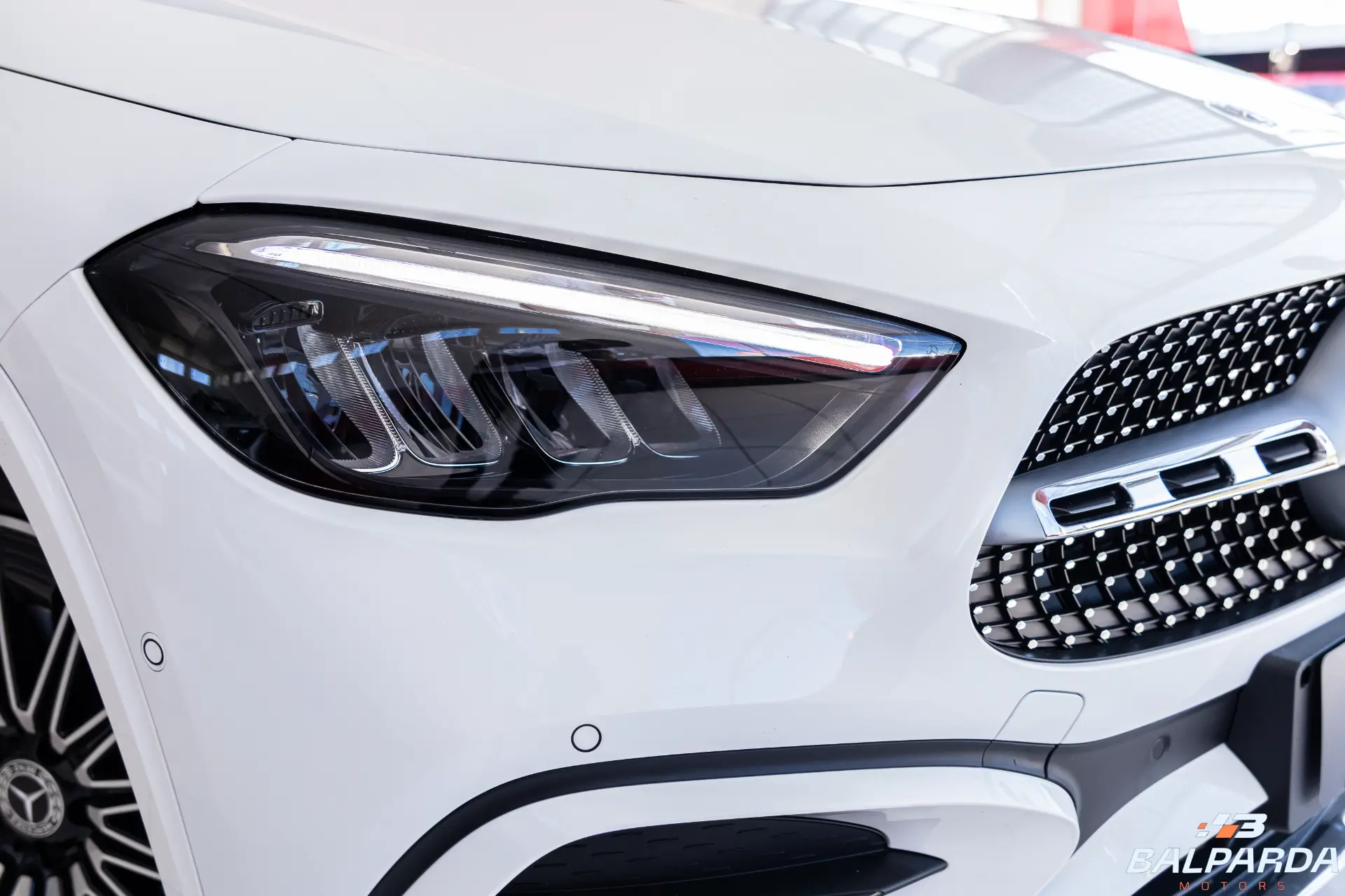 Mercedes Benz GLA 200 AMG Line - foto 3