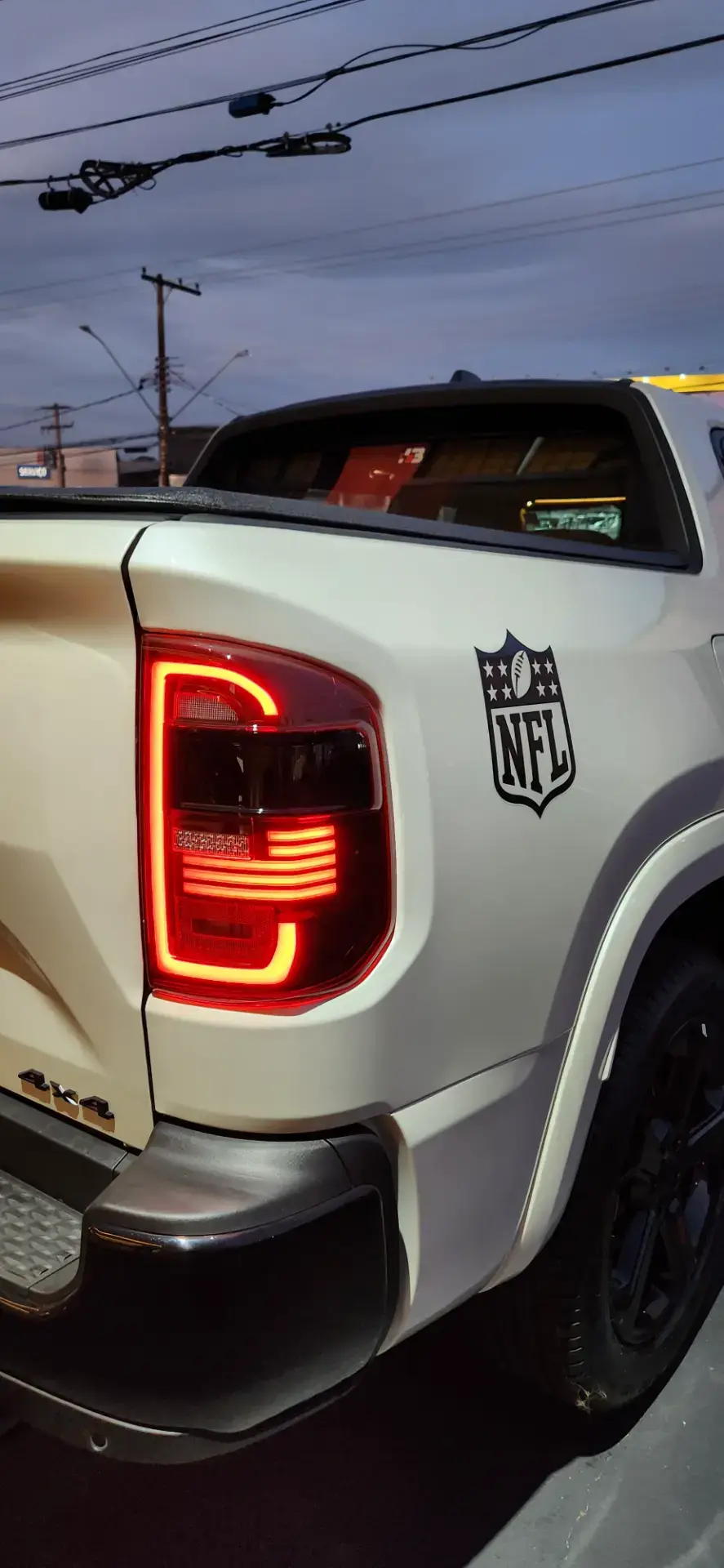 RAM RAMPAGE R/T NFL EDITION 2.0 TURBO 4X4 2024 - foto 6