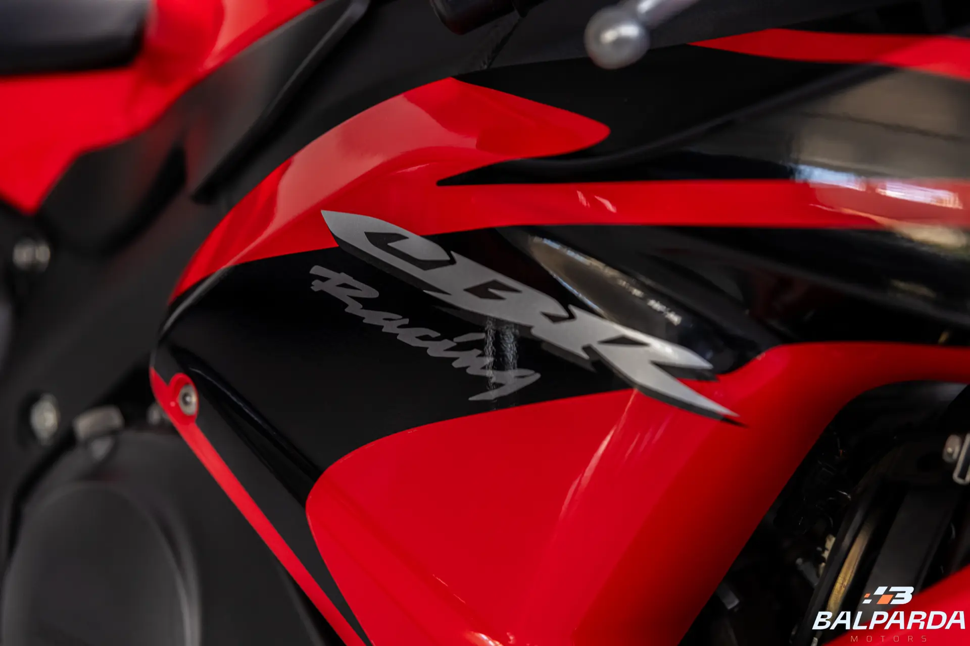 CBR 1000RR - foto 5
