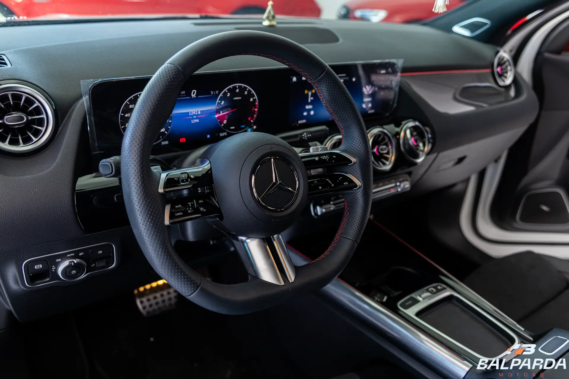 Mercedes Benz GLA 200 AMG Line - foto 9