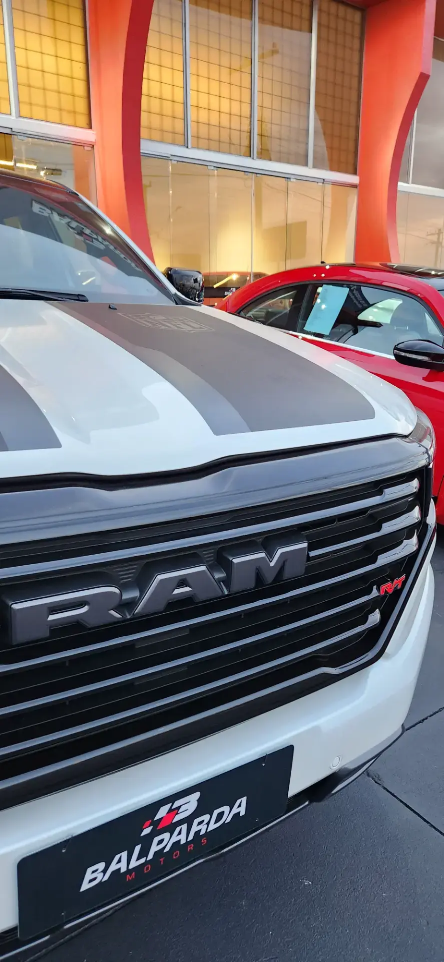 RAM RAMPAGE R/T NFL EDITION 2.0 TURBO 4X4 2024 - foto 3