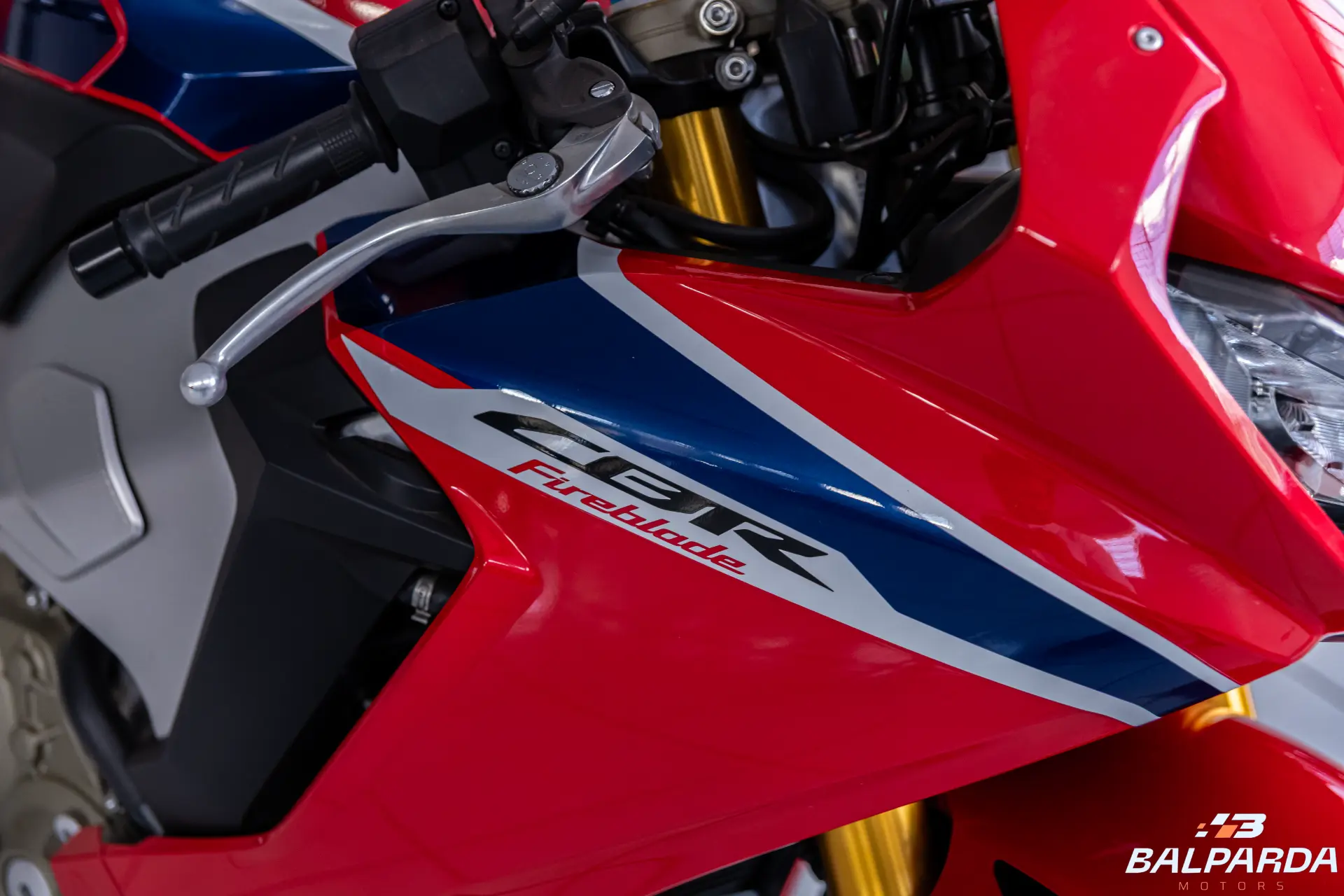 CBR 1000RR - foto 4