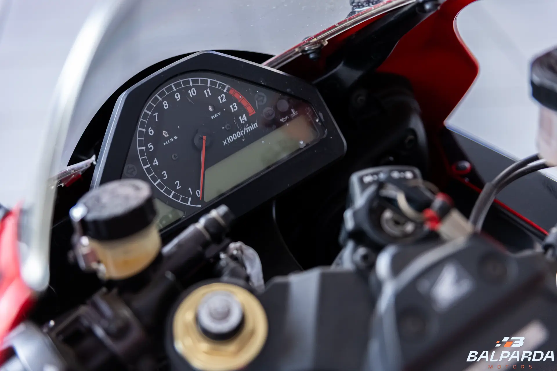 CBR 1000RR - foto 8